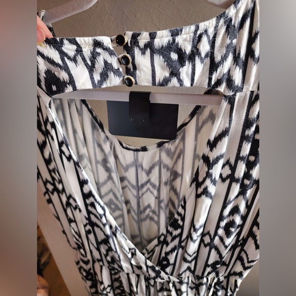 Gianni Bini Romper - Picture 4 of 4